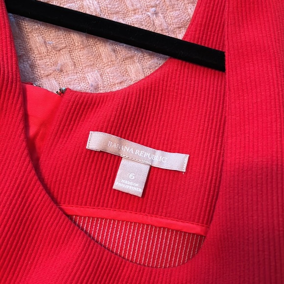 Banana Republic size 6 red dress - Picture 4 of 5